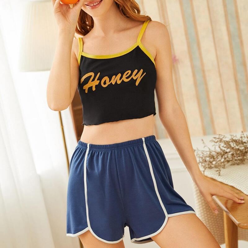 

Letter Print Contrast Binding Cami PJ Set, Multicolor