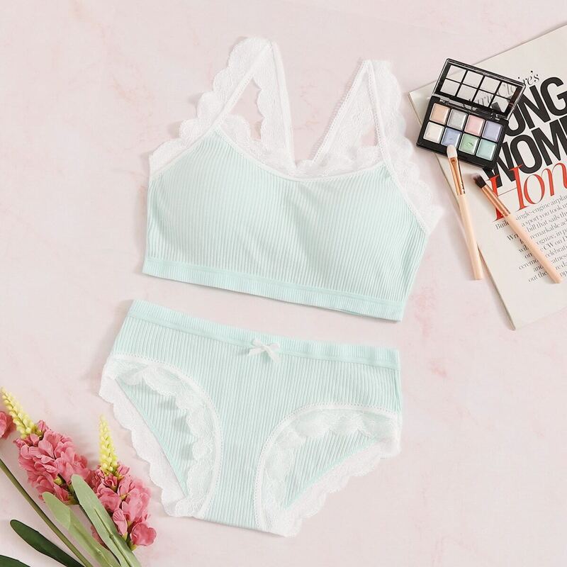 

Scalloped Lace Trim Lingerie Set, Green