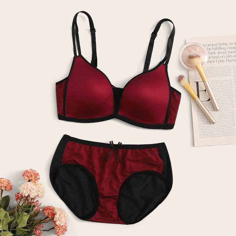 

Adjustable Strap Push Up Lingerie Set, Red