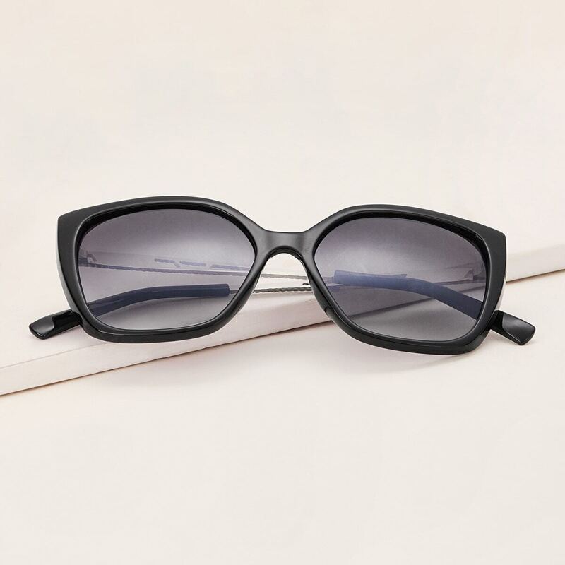 

Plain Frame Flat Lens Sunglasses With Case, Black