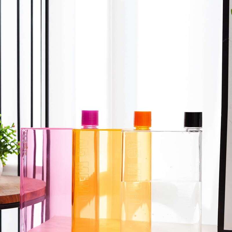 

Flat Water Bottle 1pc, Multicolor