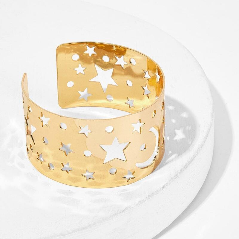 

Hollow Out Star Engraved Wide Cuff Bracelet 1pc, Gold