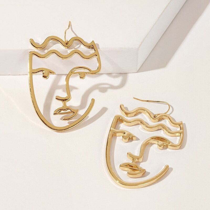 

Figure Drop Earrings 1pair, Gold