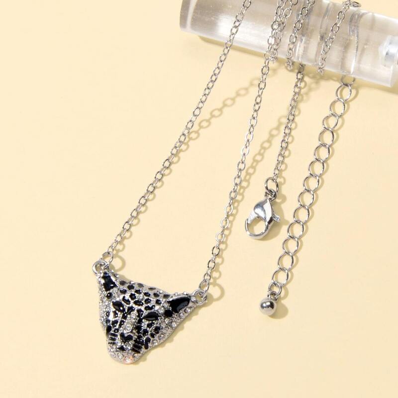 

Leopard Head Charm Necklace 1pc, Silver