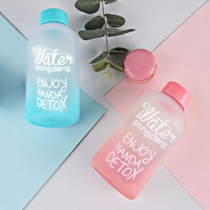 

Random Gradient Scrub Water Bottle 1pc, Multicolor