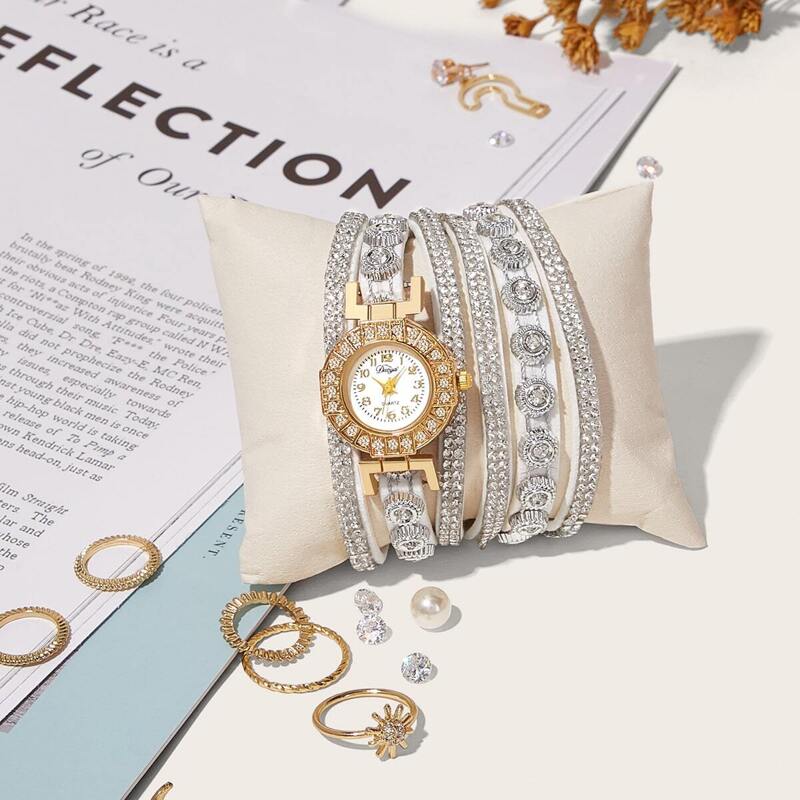

Rhinestone Decor Strap Quartz Watch