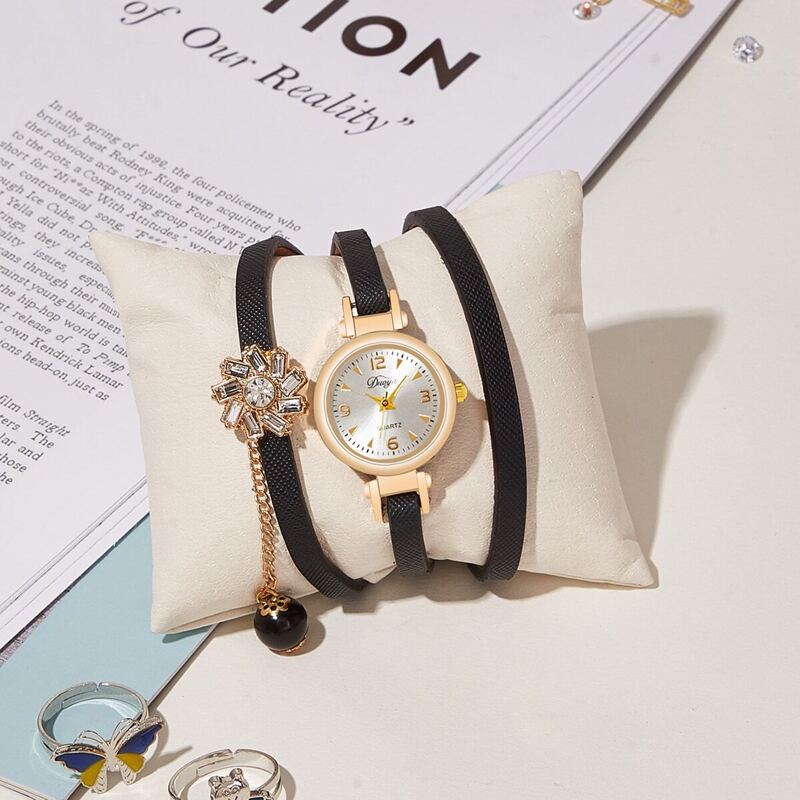 

Flower Decor Wrap Bracelet Watch