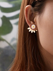 Daisy Decor Fan Earring Jackets 1pair - Yellow - View 1