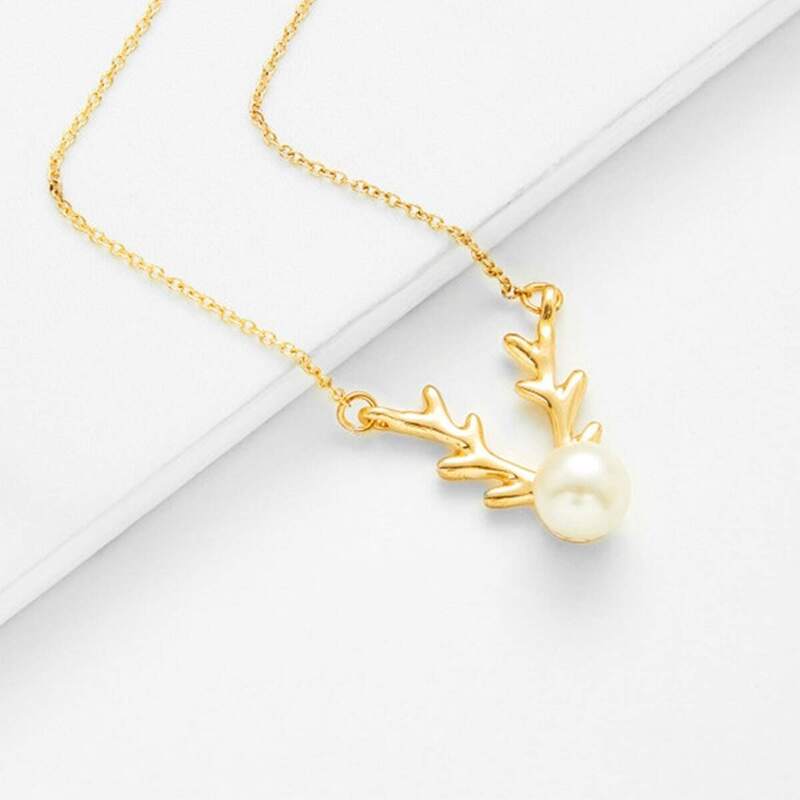 

Faux Pearl Deer Pendant Necklace 1pc, Gold