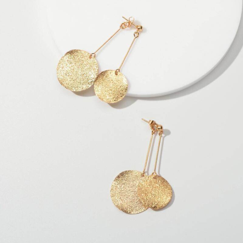 

Gold Metal Sequined Earrings