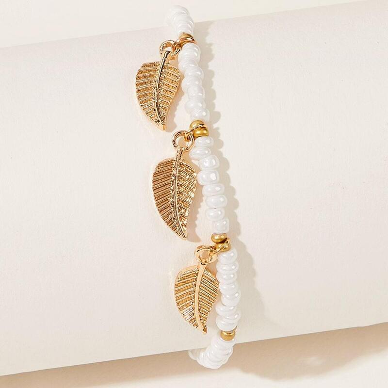 

Leaf Charm Pearl Beaded Bracelet, White