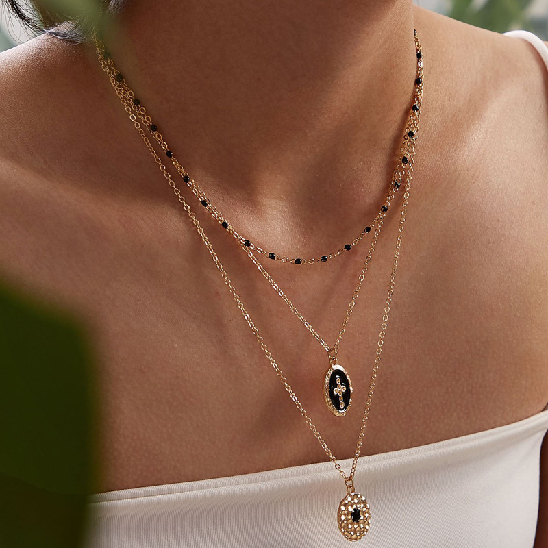 

Cross Engraved Geometric Charm Layered Necklace 1pc, Gold