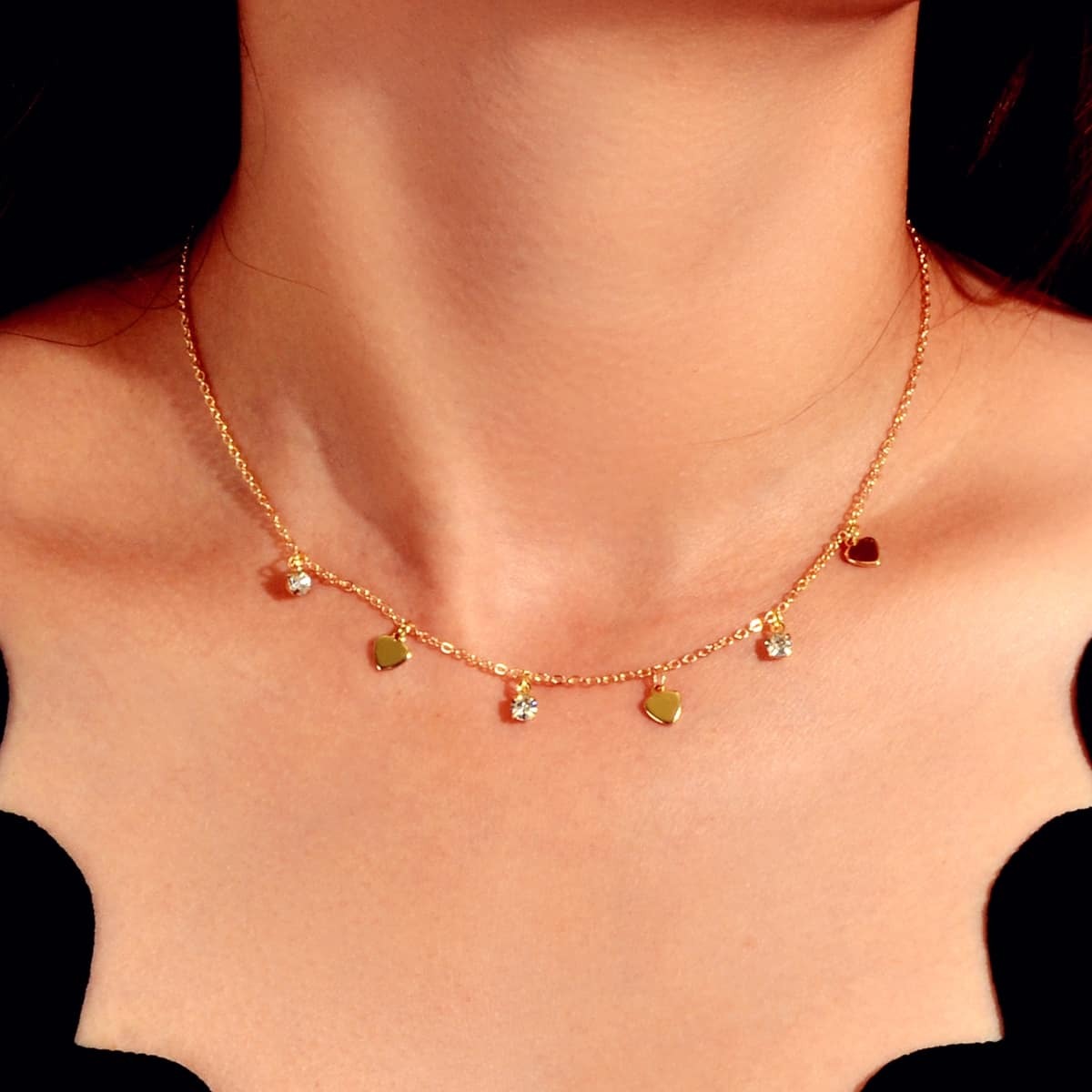 

Heart & Rhinestone Charm Necklace 1pc, Gold