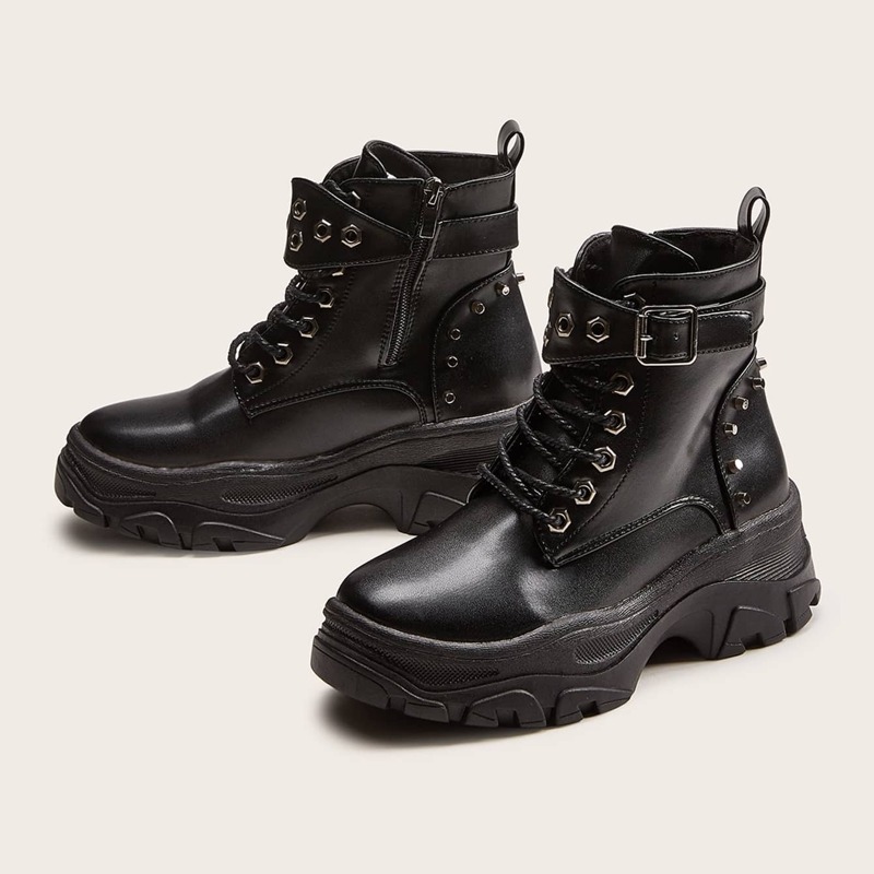 

Studded Buckle Strap Decor Ankle Boots, Black