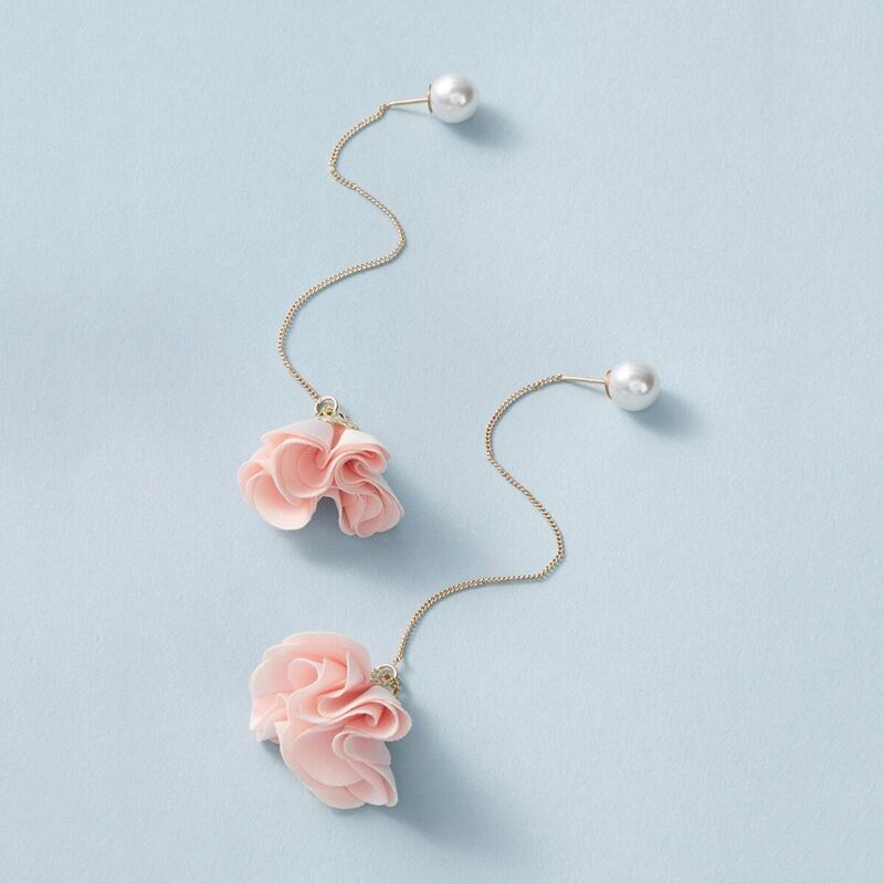 

Faux Pearl Decor Flower Chain Drop Earrings 1pair, Gold