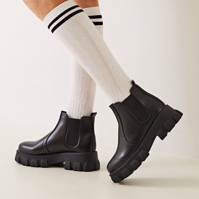 

Plain Lug Sole Ankle Boots, Black