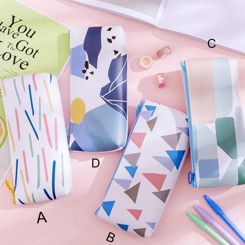 

1pc Geometric Color-block Print Pencil Bag