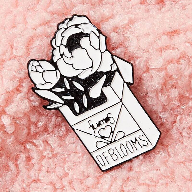 

Boxed Rose Flower Design Brooch, White