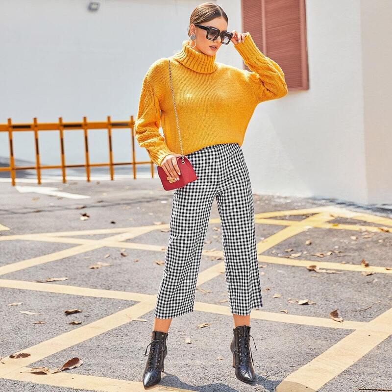 

Gingham Print Straight Leg Pants, Black and white