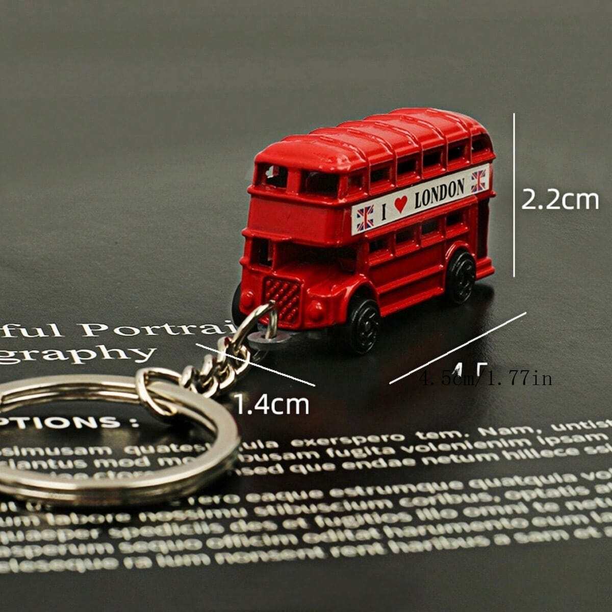 London Souvenir Keychain Creative Travel Keepsake Charm Featuring