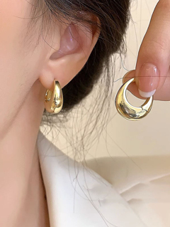 1pair Oval Shape Simple Elegant Metal Hoop Earrings Versatile p 23542326