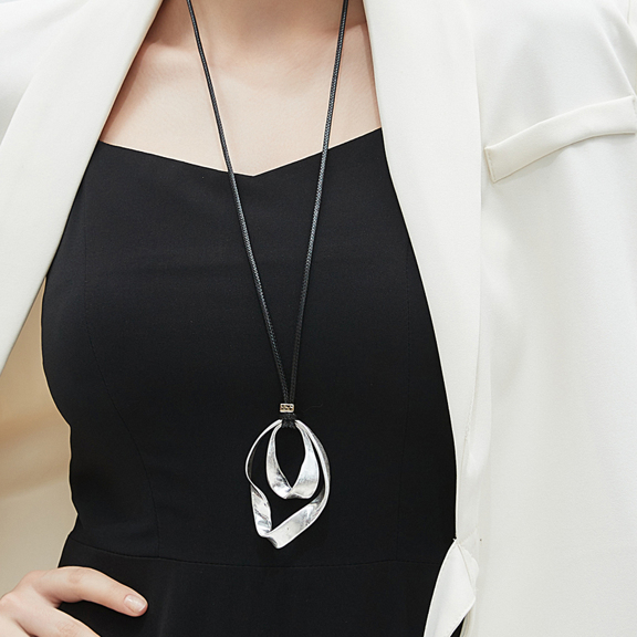 1pc Gold And Silver Mixed Twisted Bead Pendant Necklace Silver And Black Mixed Wide Minimal Black Cord Long Necklace Romantic Gift Suitable For Girlfriend Wife Or Mom As Personalized Jewelry Accessory For Any Occasion p 43335992