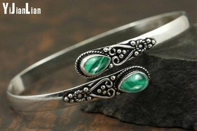 1pc Luxury Cross Border Inlaid Green Agate Bracelet Adjustable Vintage European American Style Suitable For Party Daily Wear p 15946810