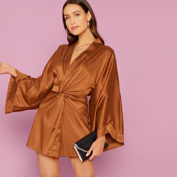 

Twist Front Open Back Kimono Style Dress