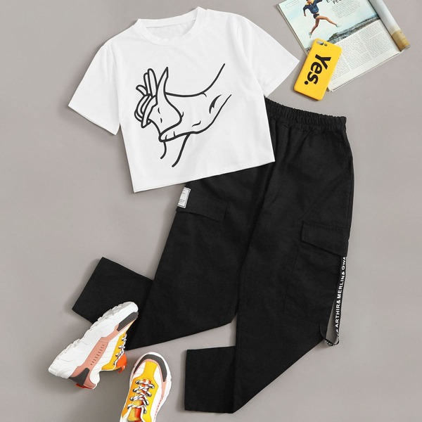 

Gesture Print Tee & Letter Ribbon Cargo Pants, Black and white