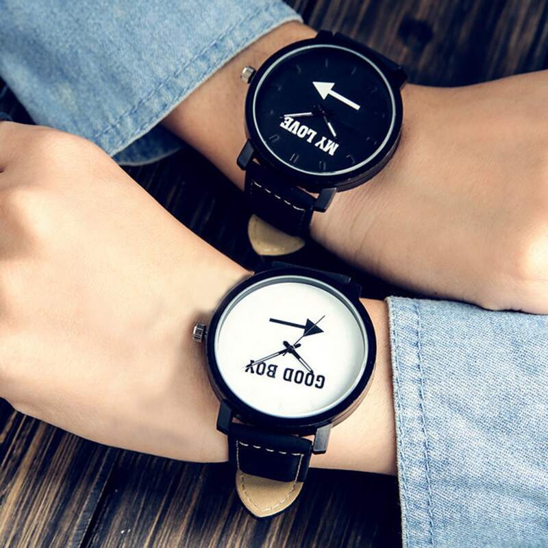 

2pcs PU Strap Letter Graphic Round Dial Couple Watch