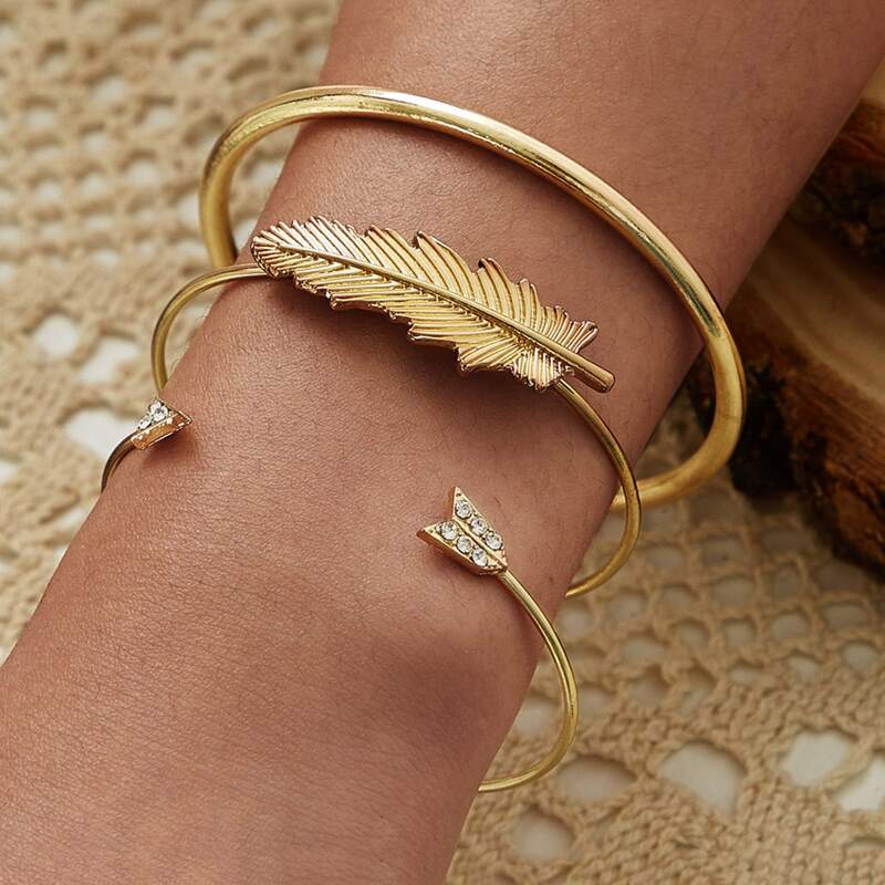 

Leaf & Rhinestone Engraved Arrow Decor Cuff Bracelet 3pcs, Gold