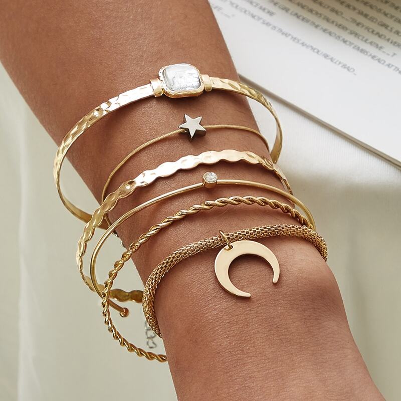 

Moon & Star Decor Bracelet 6pcs, Gold