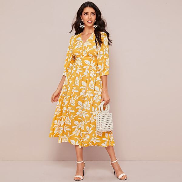 

Wide Banded Empire Waist Floral Dress, Yellow bright