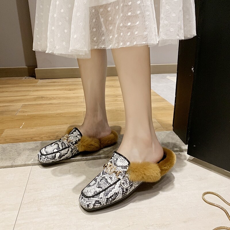 

Snakeskin Faux Fur Decor Loafers Mules, Multicolor