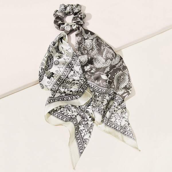 

Paisley Graphic Scrunchie Scarf