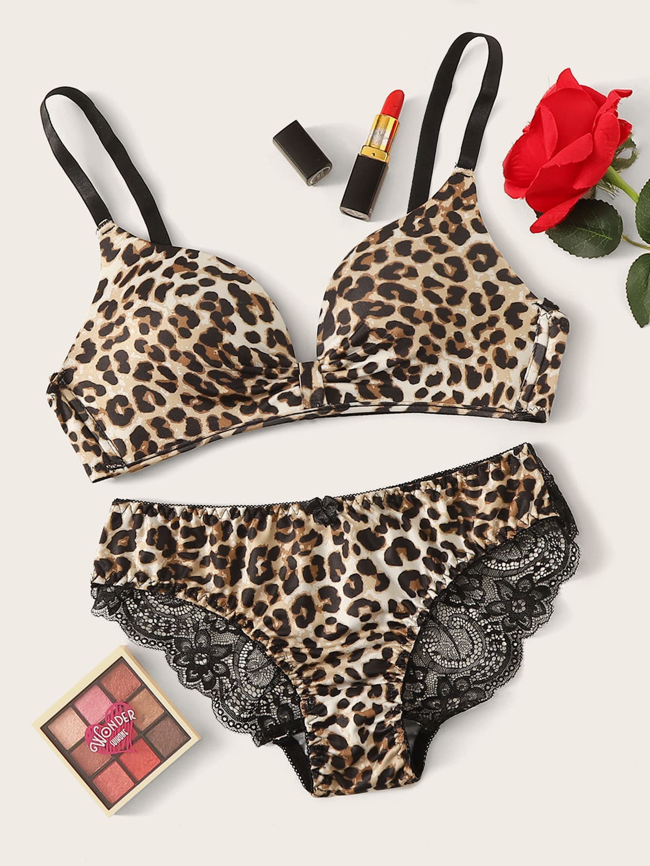 ensemble sous vêtement femme léopard