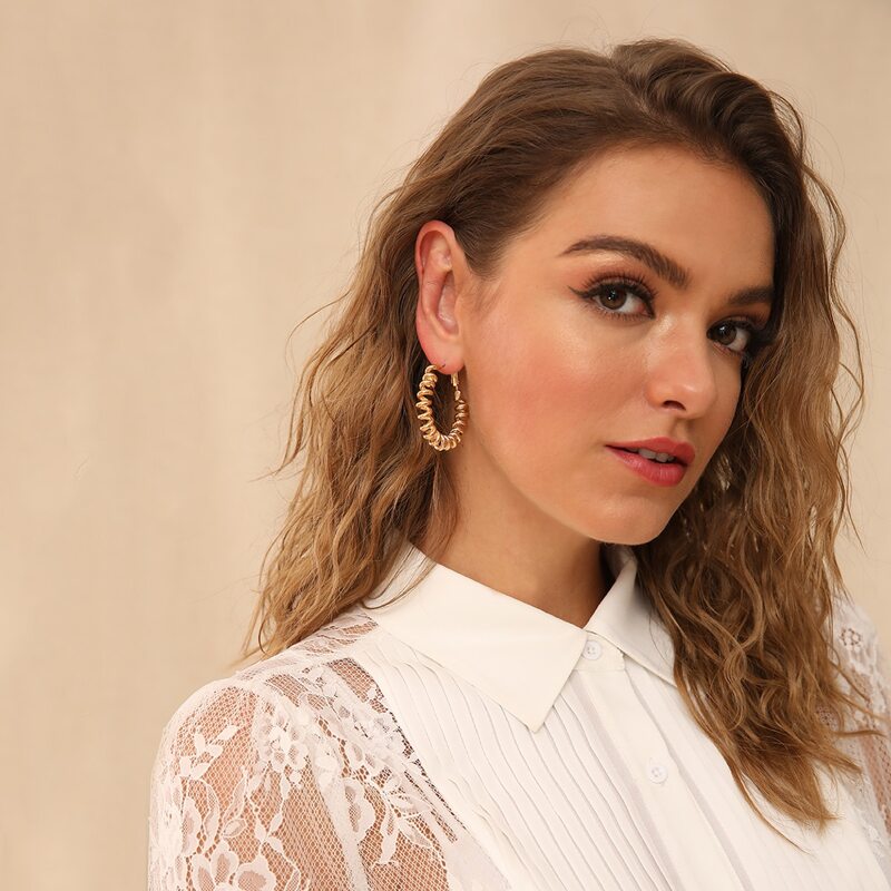 

1pair Spring Hoop Earrings, Gold