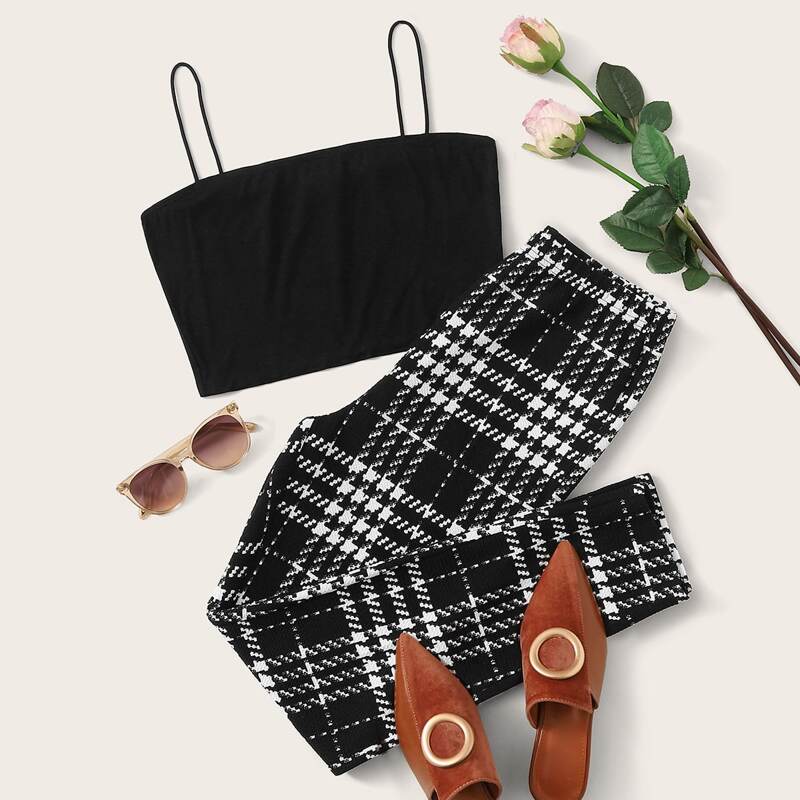 

Solid Cropped Cami Top & Plaid Leggings Set, Black