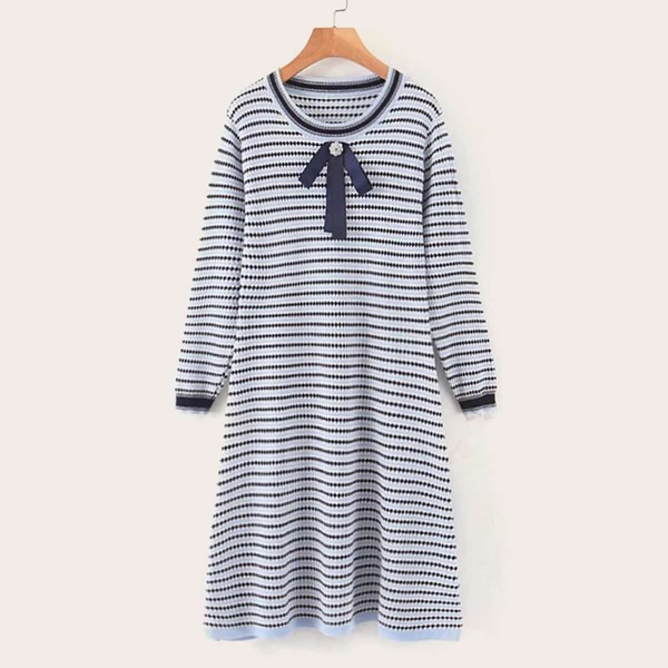 

Contrast Trim Bow Front Sweater Dress