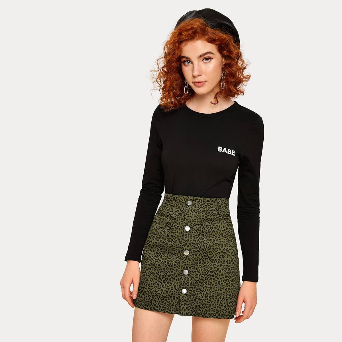 

Letter Graphic Form Fitted Tee, Black