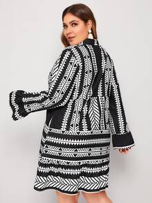 Plus Notch Neck Geo Print A-line Dress - Black and White - View 2