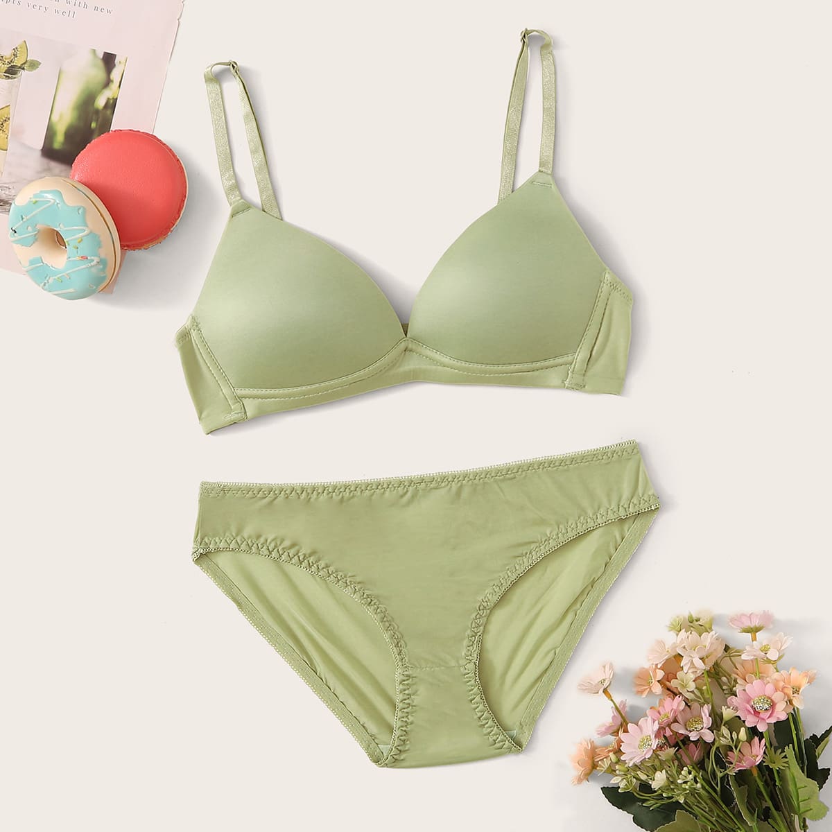 

Solid Lingerie Set, Green pastel