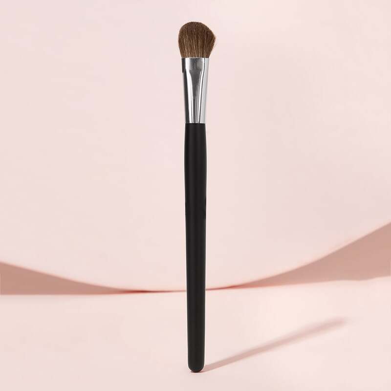 

Two Tone Handle Soft Eyeshadow Brush, Black