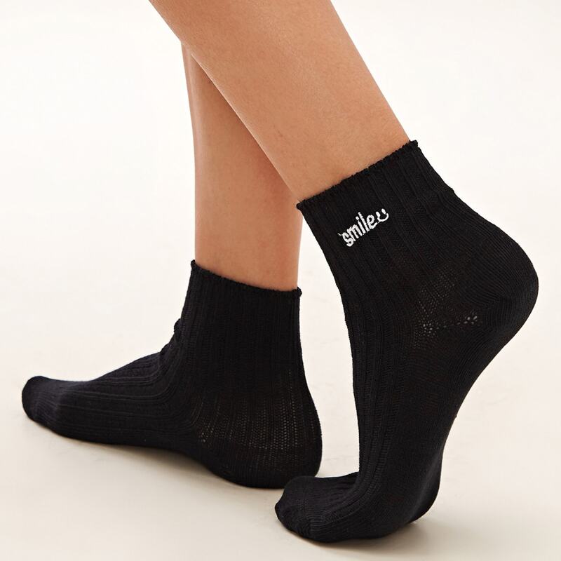 

1pair Letter Graphic Socks, Black