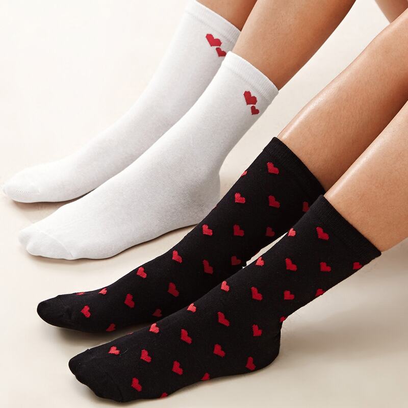 

2pairs Heart Graphic Socks, Black and white