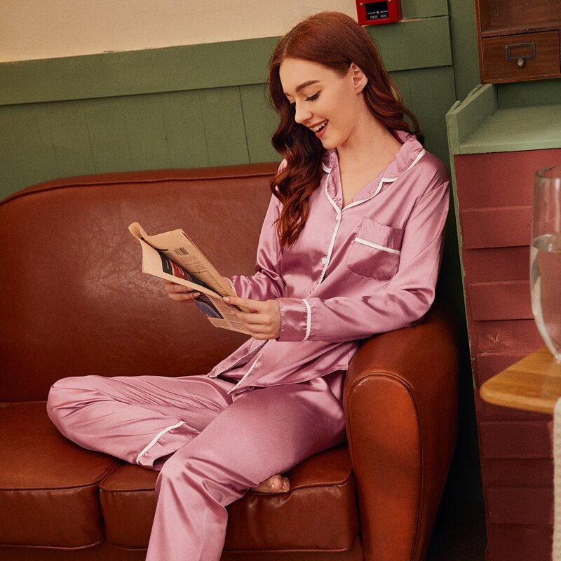 

Contrast Binding Satin Pajama Set, Pink