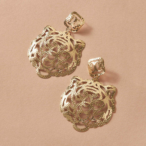 

1pair Hollow Out Tiger Drop Earrings, Gold