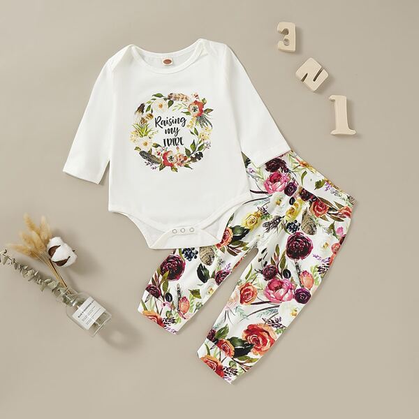 

Baby Girl Letter Graphic Romper With Allover Floral Pants, Multicolor