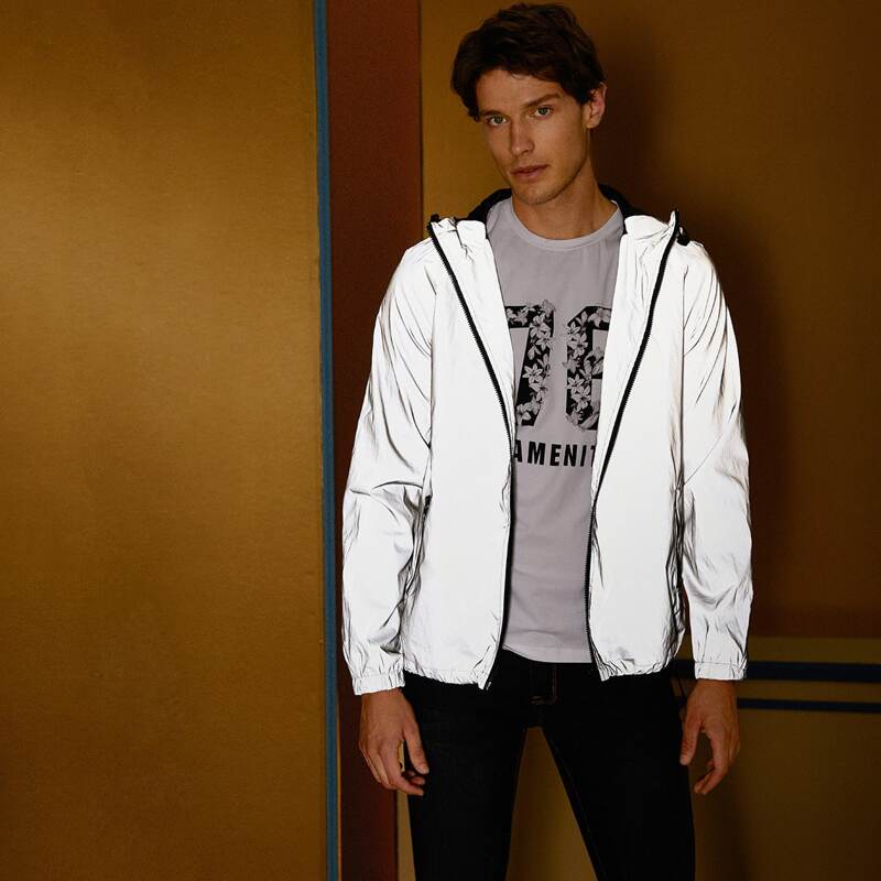 

Guys Patched Detail Reflective Windbreaker Jacket, Grey