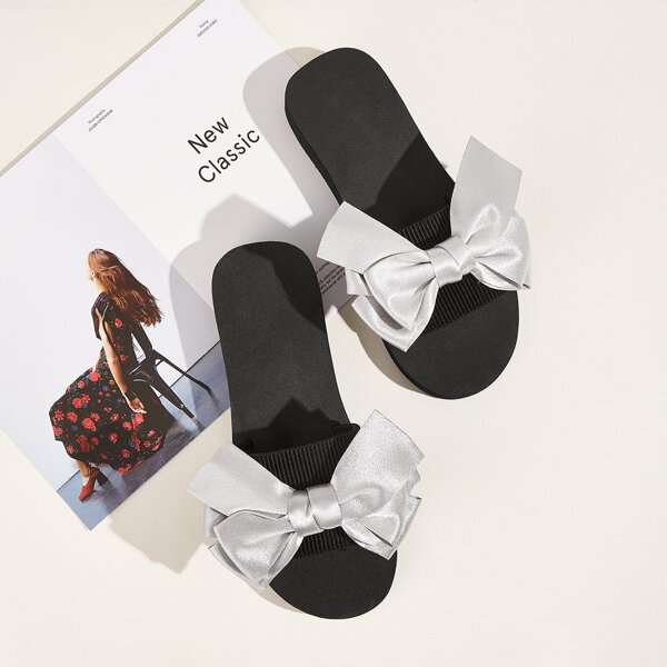 

Metallic Bow Decor Open Toe Sliders, Silver
